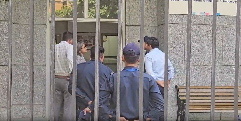 ट्विशा शर्मा केस: एम्स भोपाल में किया जा रहा दोबारा पोस्टमार्टम, अस्पताल के बाहर कड़ी सुरक्षा तैनात