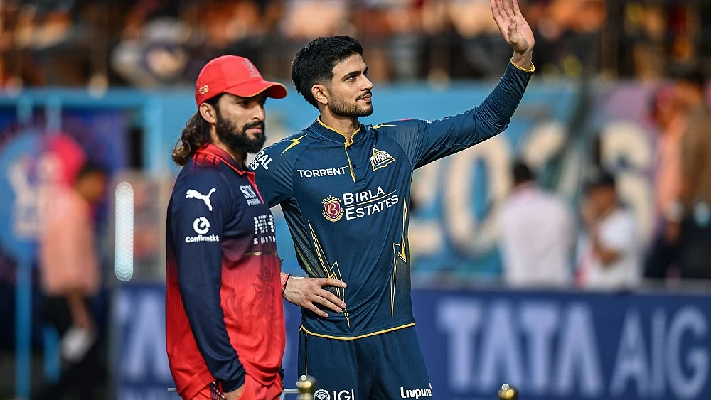 IPL 2026: जीटी ने जीता टॉस, आरसीबी को दिया पहले बैटिंग का मौका, फाइनल में जगह बनाना दोनों टीम का लक्ष्य