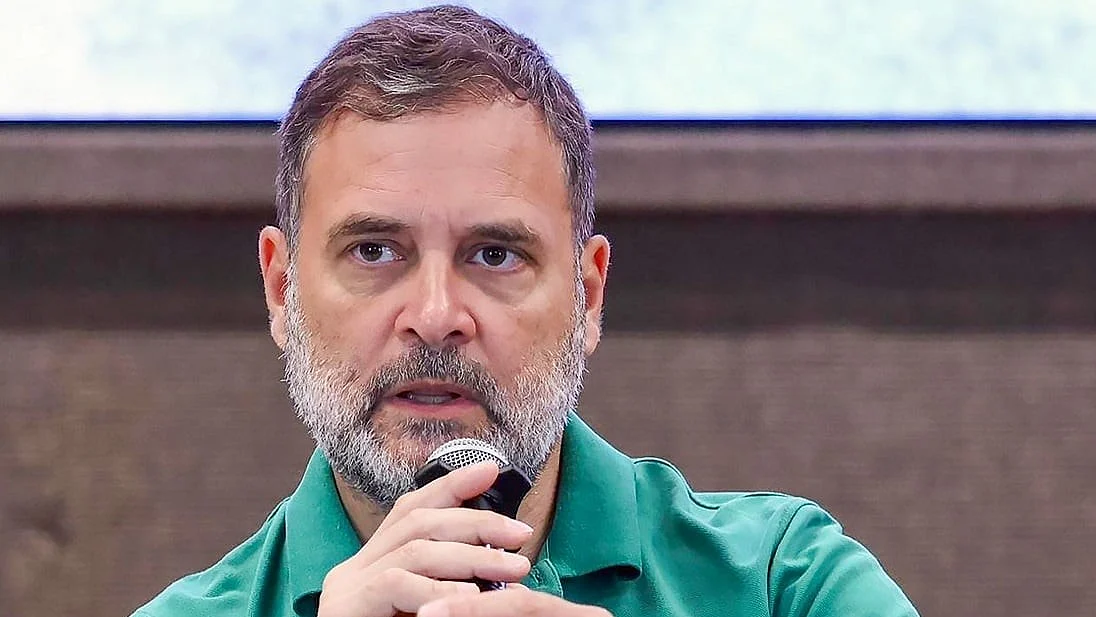 CBSE मामलाः राहुल गांधी ने चुप्पी पर पीएम मोदी को घेरा, कहा- सिर्फ सरकार की चिंता, बच्चों के भविष्य की नहीं