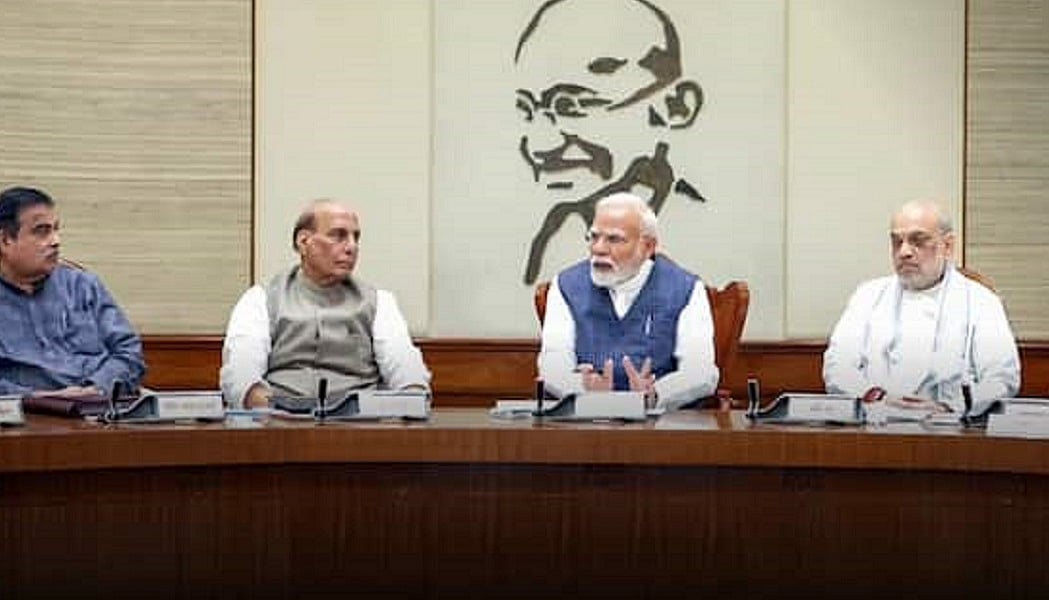 प्रधानमंत्री सचमुच 'करुणावतार' हैं, गर्मी में खूब पानी पीने की सलाह  कोई ऐसे नहीं देता!
