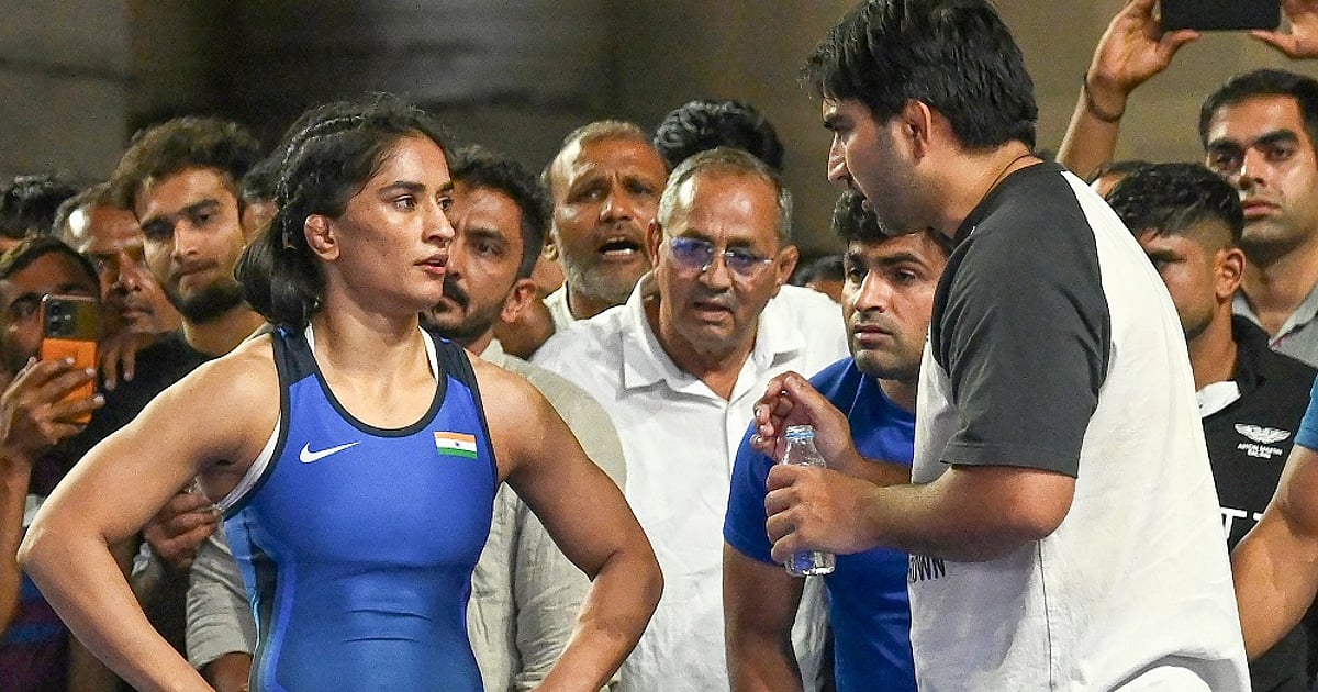 विनेश फोगाट ने हार के बाद WFI के प्रति जताई नाराजगी, कहा- बहुत जिद्दी और जुनूनी हूं, वापसी करूंगी