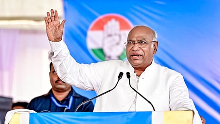 तेलंगाना स्थापना दिवस पर कांग्रेस नेताओं ने दी शुभकामनाएं