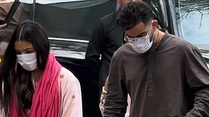 पत्नी संग प्रेमानन्द महाराज के आश्रम पहुंचे विराट कोहली