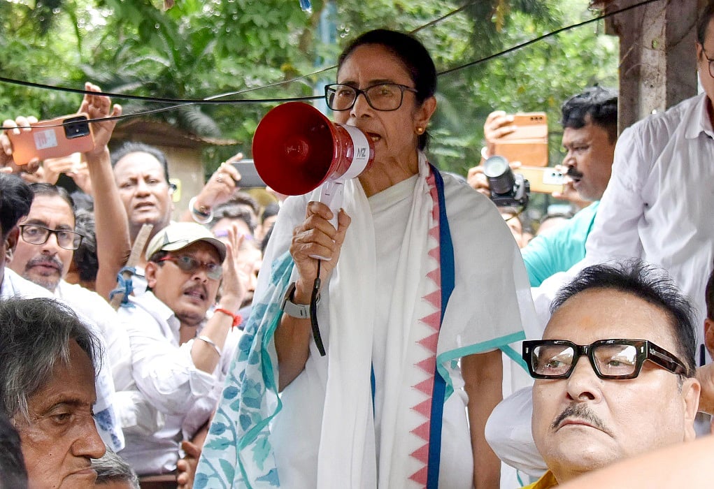 navjivanindia%2F2026-06-04%2F3wjawvr8%2FMamata-Banerjee.jpg?rect=0%2C24%2C1021%2C536&w=1200&ar=40%3A21&auto=format%2Ccompress&ogImage=true&mode=crop&enlarge=true&overlay=false&overlay_position=bottom&overlay_width=100