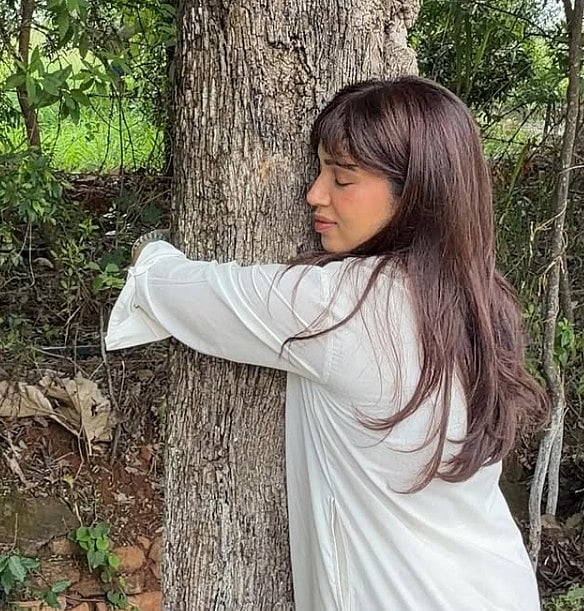 सिनेजीवन: पर्यावरण दिवस पर भूमि पेडनेकर का ने दिया खास संदेश और जानें दर्शकों को कैसी लगी 'है जवानी तो इश्क होना है'