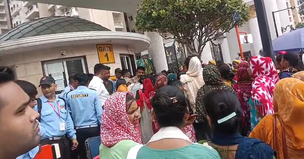 ग्रेटर नोएडा- मेड को थप्पड़ मारने पर बवाल, पूर्वांचल रॉयल सिटी के बाहर हंगामा