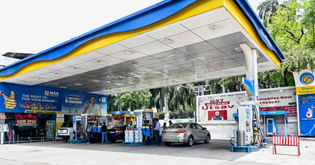 navjivanindia%2F2026-06-12%2Fpsx67gti%2FPetrol-pump.jpg?rect=0%2C0%2C449%2C236&w=1200&ar=40%3A21&auto=format%2Ccompress&ogImage=true&mode=crop&enlarge=true&overlay=false&overlay_position=bottom&overlay_width=100