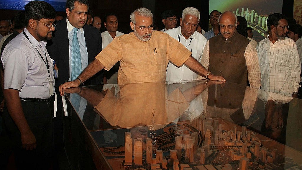 आकार पटेल / न्यू इंडिया या गुजरात मॉडल :  आखिर क्या नाम दें इस बदलते भारत को !