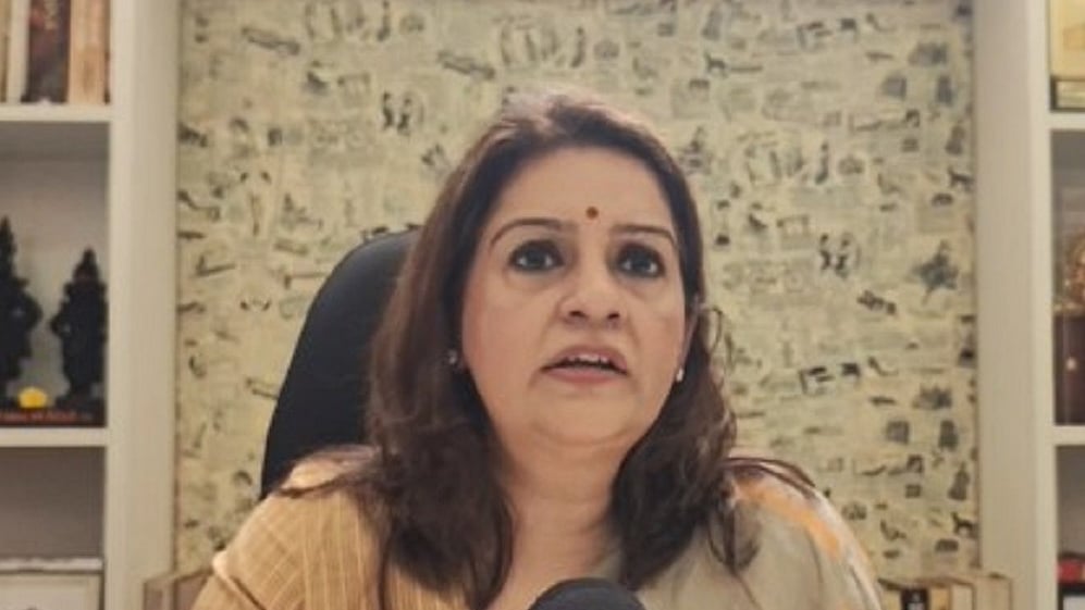 ऑपरेशन टाइगर नहीं, ऑपरेशन गद्दारी.. प्रियंका चतुर्वेदी ने उद्धव के सांसदों के बगावत पर साधा निशाना