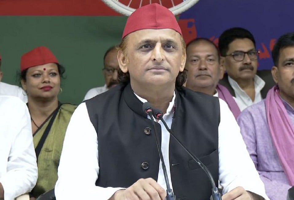 राम मंदिर दान विवाद: अखिलेश ने बीजेपी पर हमला तेज किया, भूमि संबंधी अनियमितता का आरोप लगाया