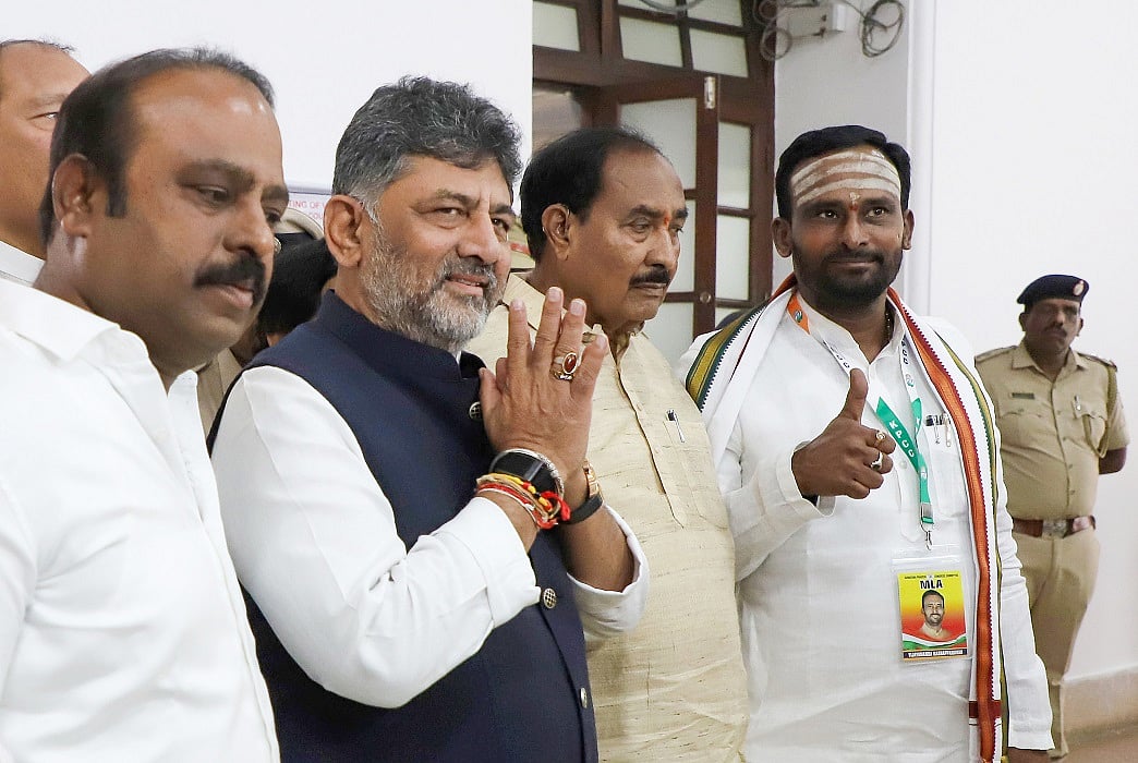 कर्नाटक विधान परिषद चुनाव: कांग्रेस ने पांचों सीटें जीती, बीजेपी को दो सीट मिली, JDS प्रत्याशी की हार
