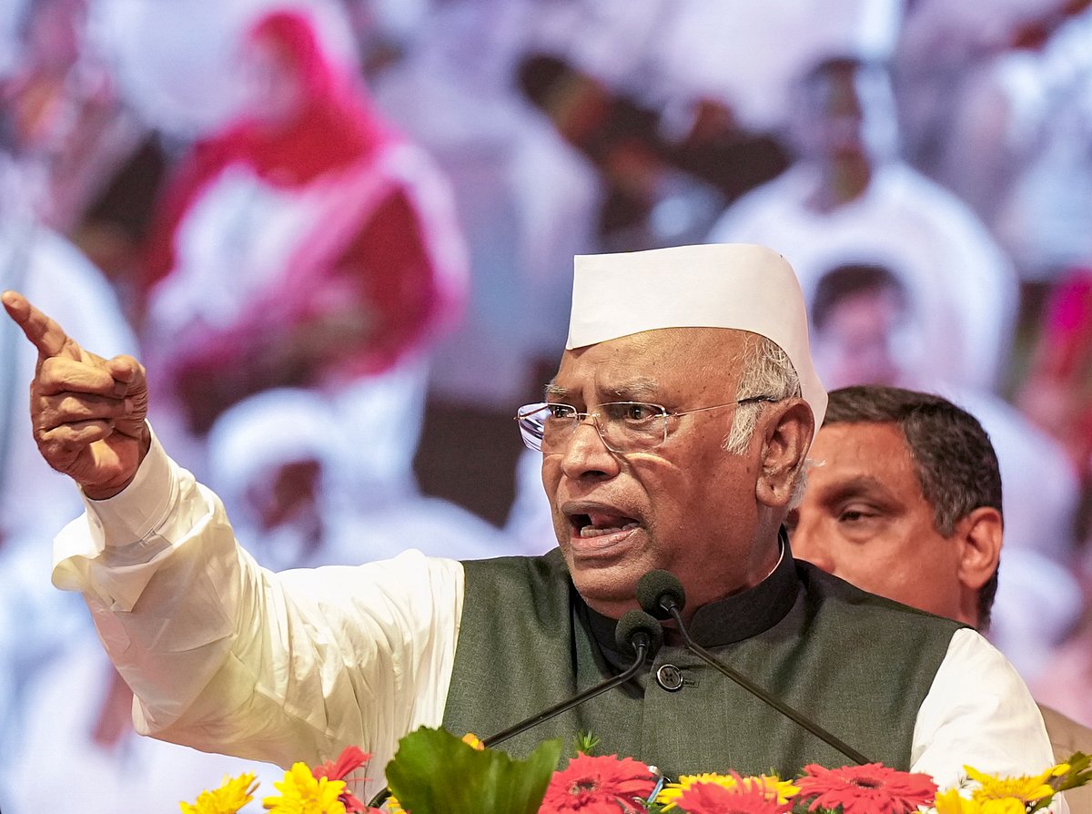 खड़गे का बड़ा हमला, कहा- मोदी भारत को बर्बाद कर रहे और ट्रंप दुनिया को, दोनों खुद को ‘अच्छा दोस्त’ बताते हैं