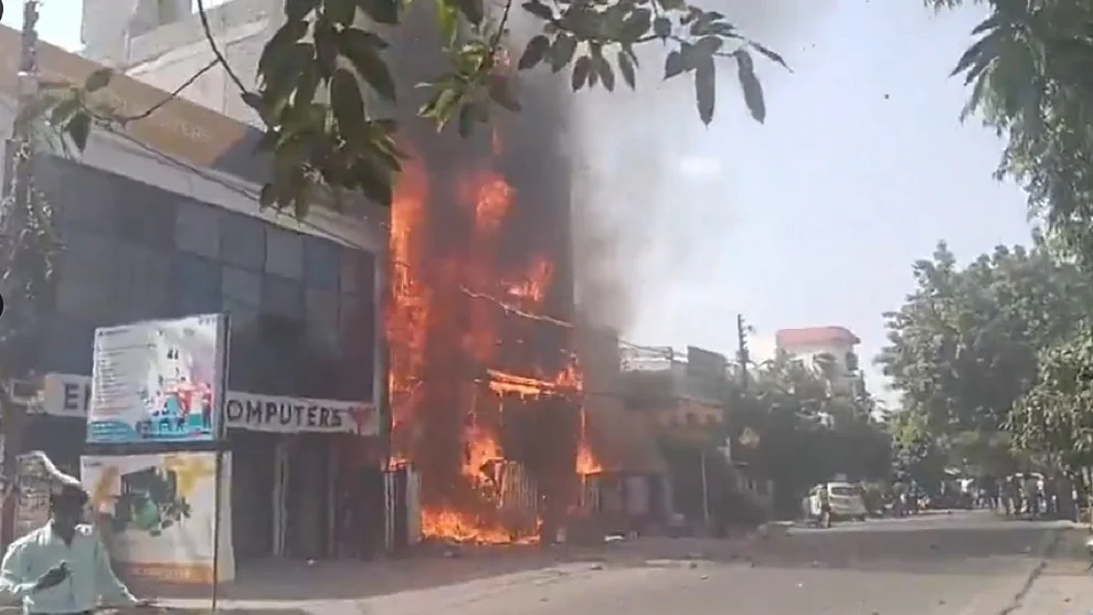 लखनऊ अग्निकांडः सामने आई 15 बच्चों की जान लेने वाले हादसे की वजह, इन कारणों ने घटना को बना दिया भयावह