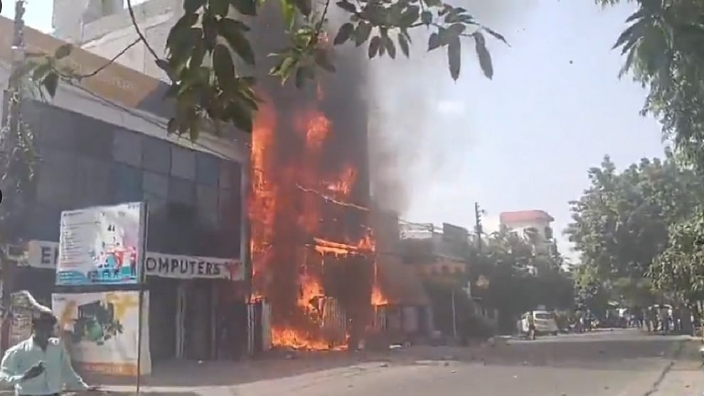 लखनऊ अग्निकांडः सामने आई 15 बच्चों की जान लेने वाले हादसे की वजह, इन कारणों ने घटना को बना दिया भयावह