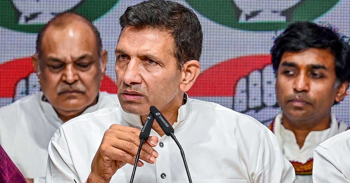 मध्य प्रदेशः जमीन घोटाले में घिरे सीएम मोहन यादव, कांग्रेस ने कहा- निष्पक्ष जांच के लिए इस्तीफा दें