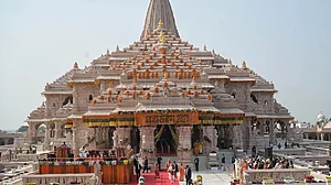 राम मंदिर दान चोरी मामले में FIR दर्ज, ट्रस्ट ने SIT रिपोर्ट के आधार पर 8 लोगों को किया नामजद