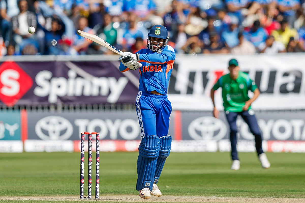 बड़ी खबर LIVE: आयरलैंड का बड़ा उलटफेर, T20 वर्ल्ड चैंपियन टीम इंडिया को 2-0 से हराया
