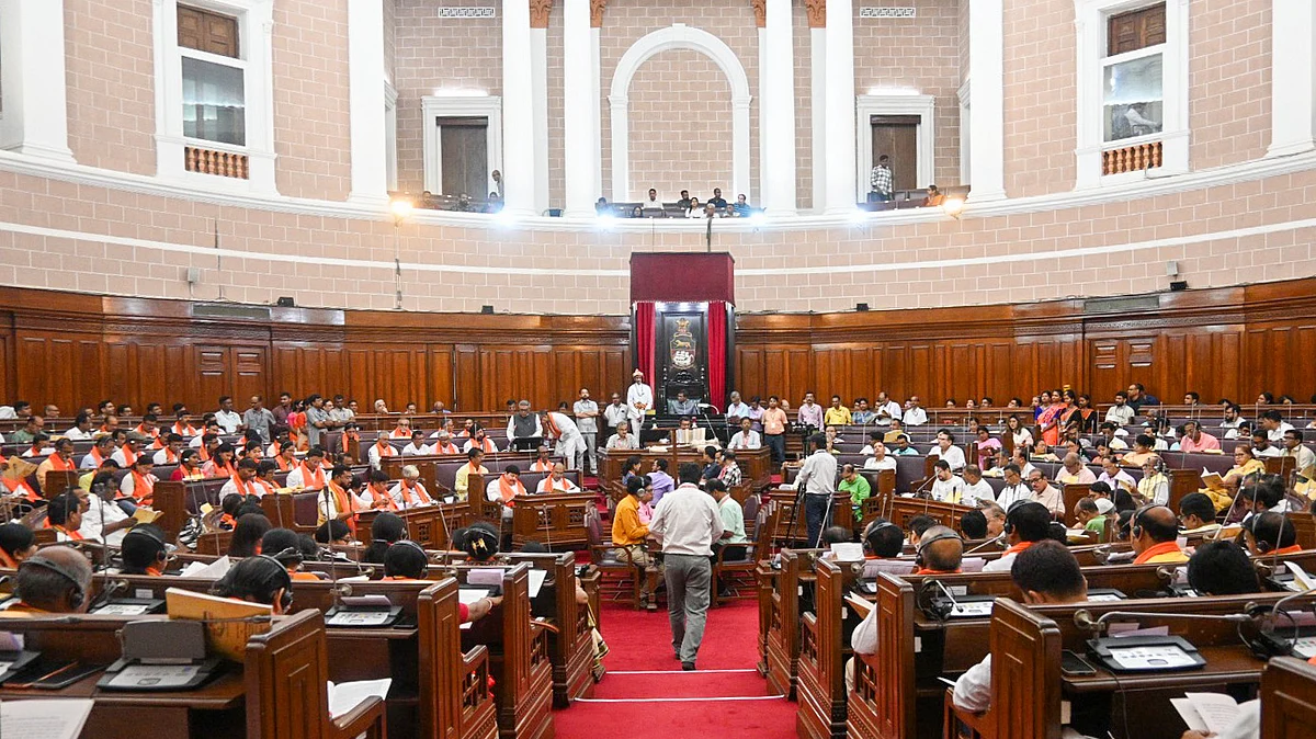 बंगाल विधानसभा में पेश हो सकता है UCC बिल