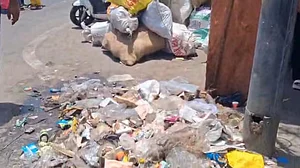 राजस्थान के कई शहरों में कूड़े के ढेर लगे, सफाई कर्मचारियों की हड़ताल तीसरे दिन भी जारी