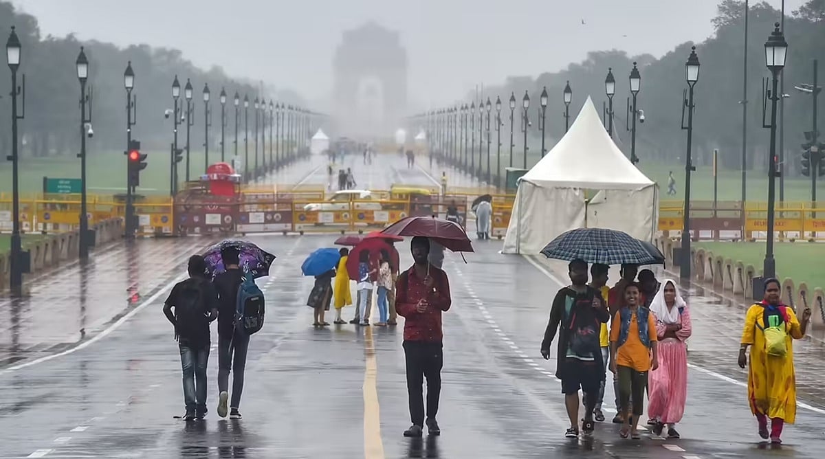 दिल्ली-NCR में झमाझम बारिश से गर्मी-उमस से राहत, IMD का रेड अलर्ट, जानें राजधानी में कब मॉनसून देगा दस्तक