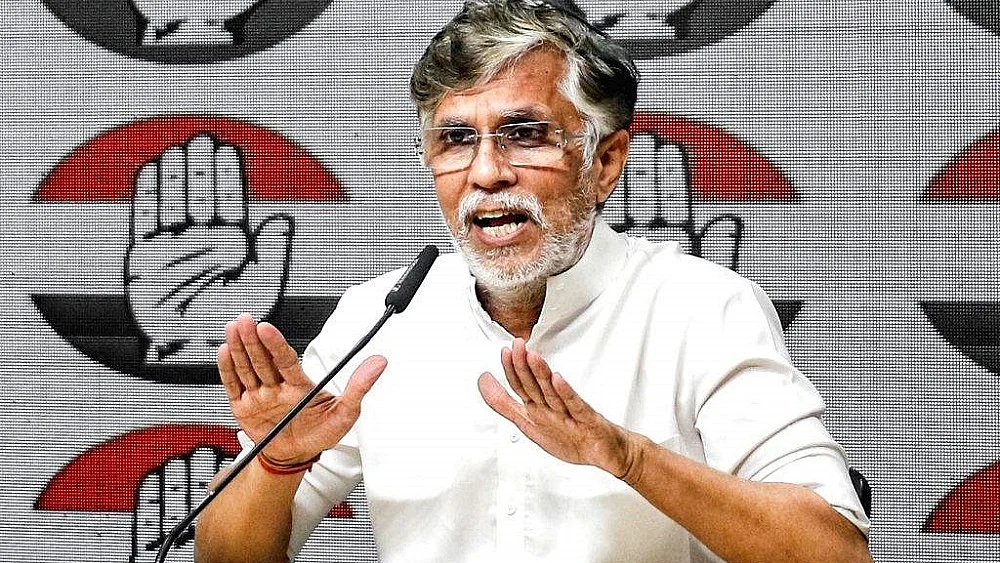 चंपत और मिश्रा का इस्तीफा 'वित्तीय गबन' की स्वीकारोक्ति, न्यायालय की निगरानी में हो जांच: कांग्रेस