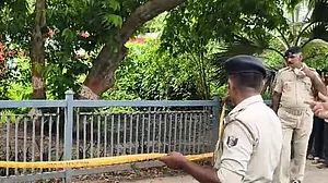 पटना में बाहुबली विधायक अनंत सिंह के आवास के पास शव मिलने से इलाके में सनसनी
