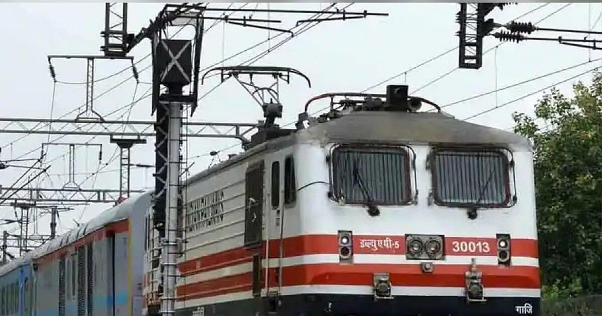 बिहार में गजब हो गया! पुल, पुलिया और मोबाइल टावर के बाद अब रेलवे का हाईटेंशन तार भी चुरा ले गए चोर