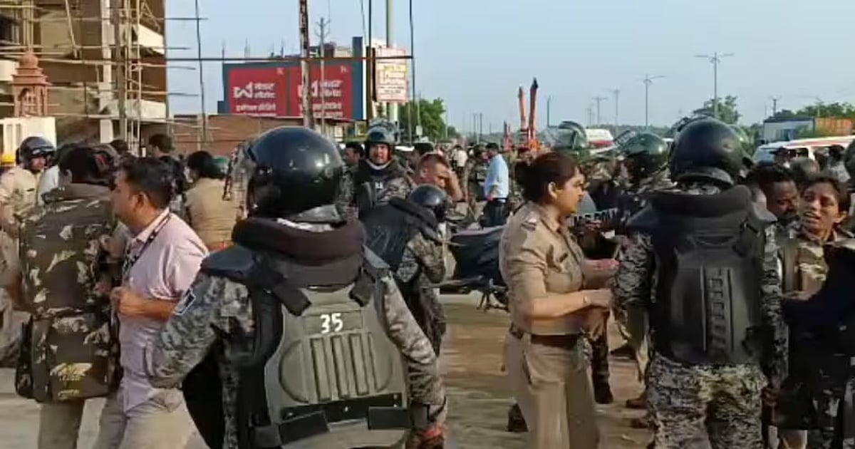 दतिया: BJP में टिकट न मिलने पर बवाल, नरोत्तम मिश्रा समर्थकों ने NH-44 किया जाम, पुलिस पर पथराव, SP-ASP समेत 8 जवान घायल