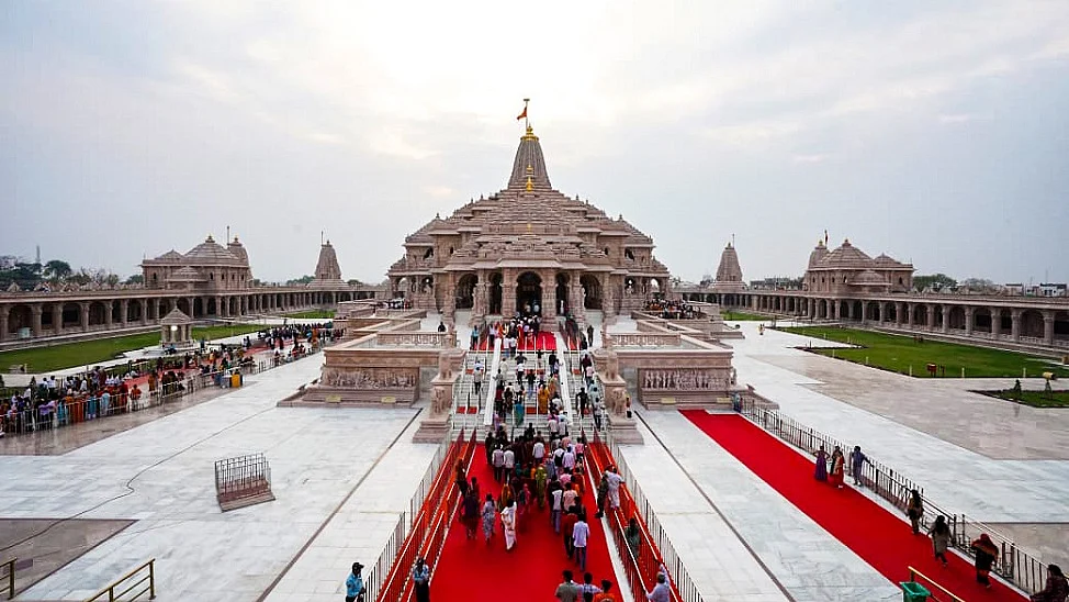चंदा चोरी विवाद के बीच राम मंदिर ट्रस्ट ने मुख्य कार्यकारी अधिकारी पद के लिए मांगे आवेदन, 18 जुलाई आखिरी तारीख