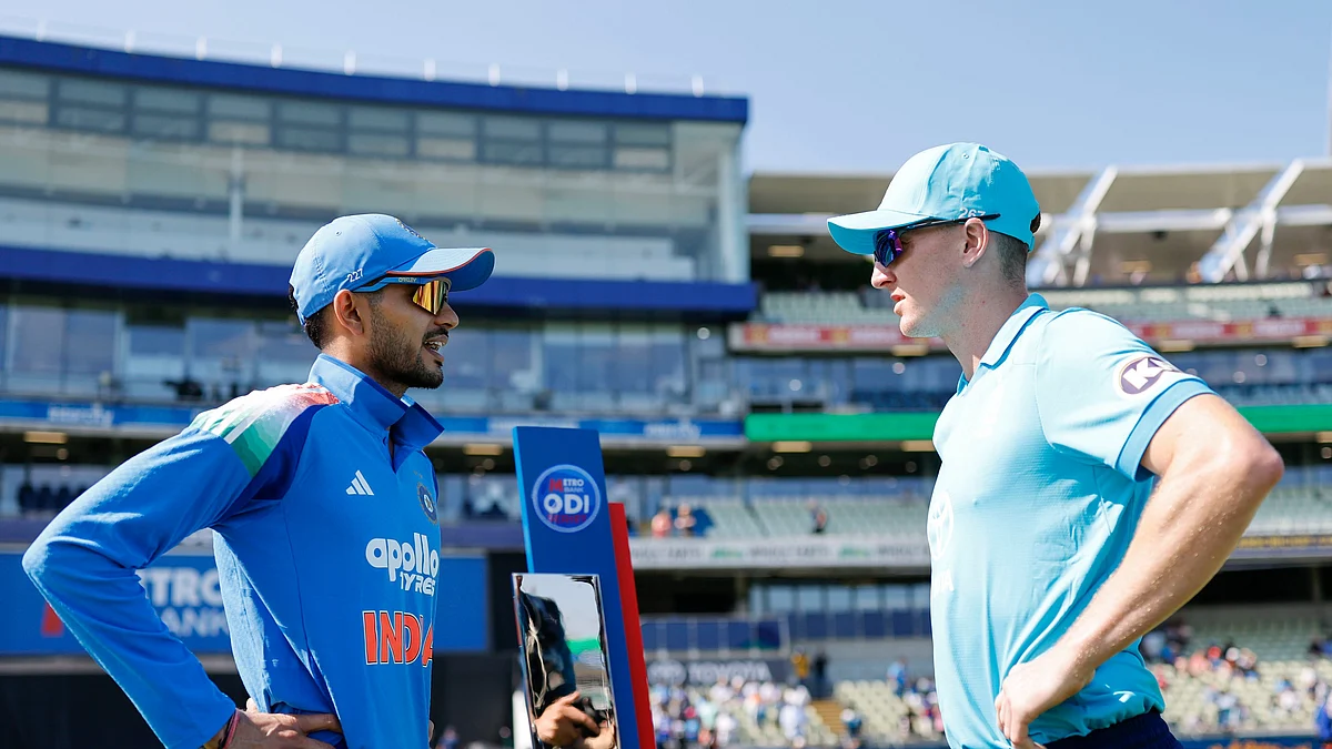 इंग्लैंड ने भारत के खिलाफ टॉस जीत चुनी बल्लेबाजी (फोटो: @BCCI)