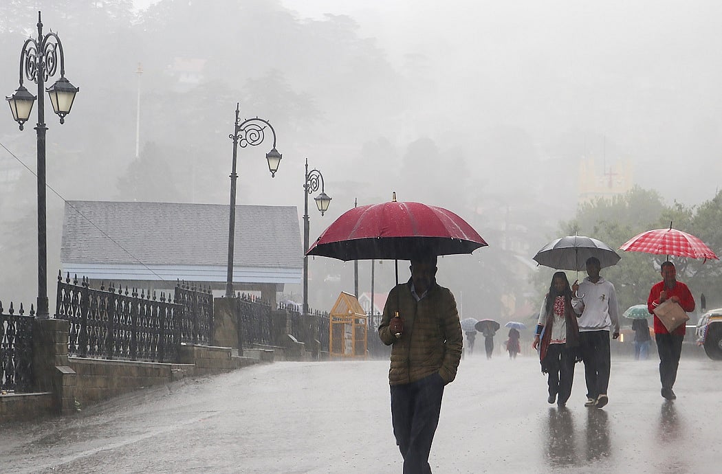 हिमाचल प्रदेश में 22 जुलाई तक भारी बारिश का अलर्ट, कई जिलों में भूस्खलन और बाढ़ का खतरा