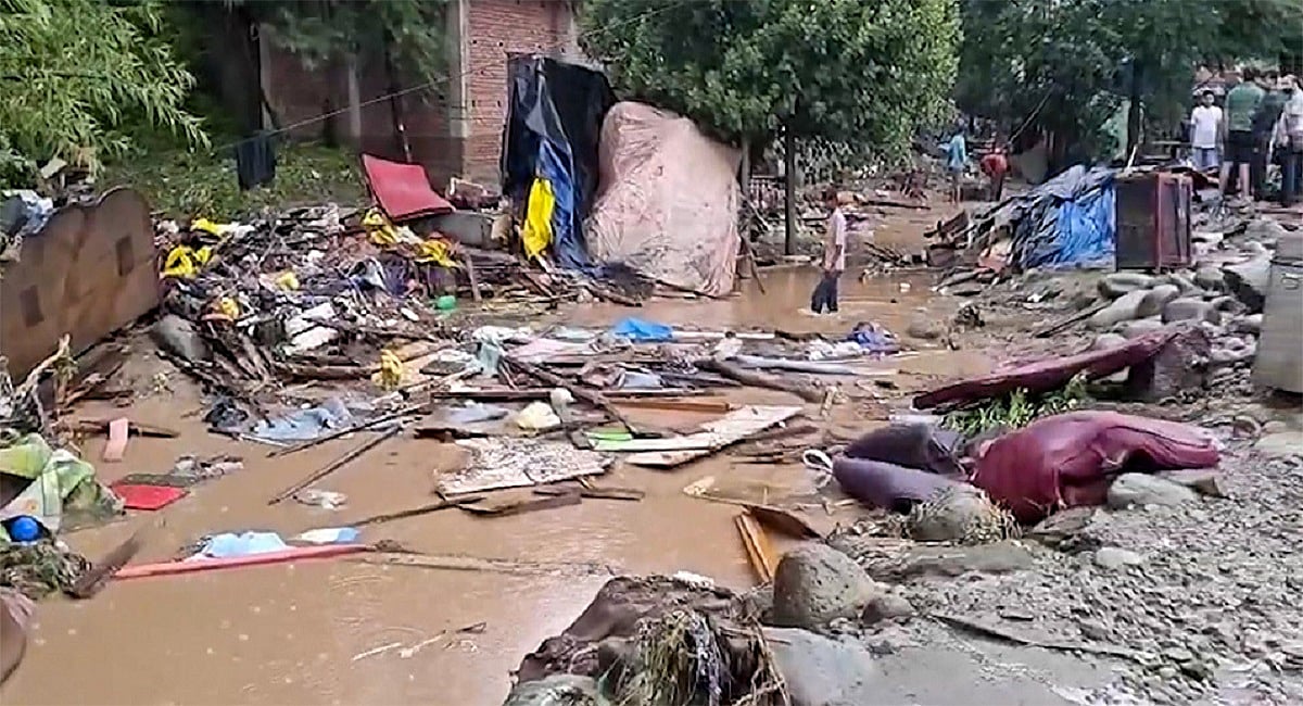 जम्मू-कश्मीर में बारिश का कहर, पुंछ-राजौरी में भूस्खलन से 11 लोगों की मौत, 7 लापता, बचाव अभियान जारी