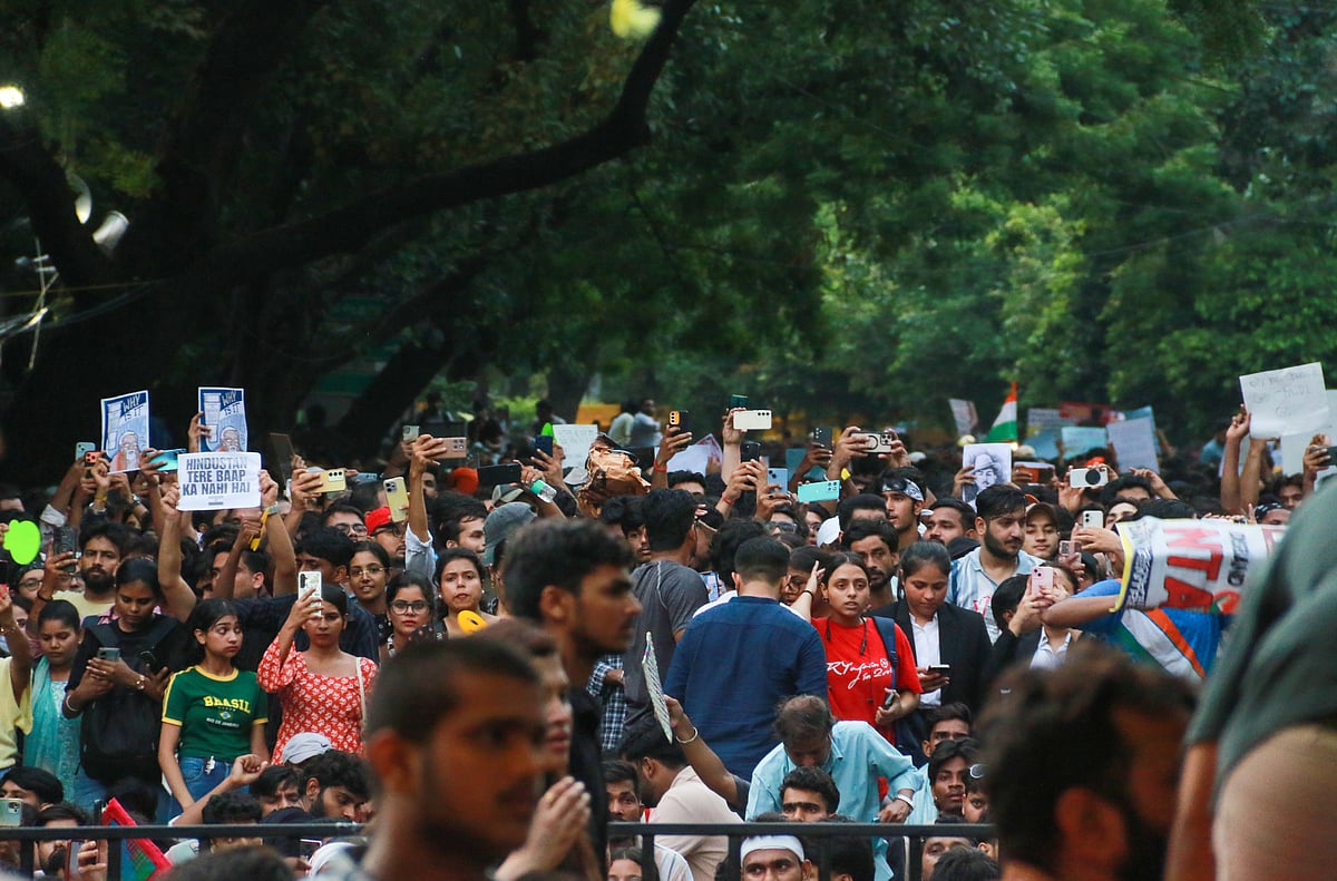 RML हेल्थ बुलेटिन: CJP प्रदर्शन में घायल युवती की हालत स्थिर, वेंटिलेटर से हटाया गया