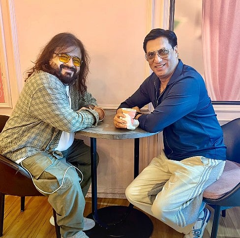 सिनेजीवन: आशुतोष राणा बोले- छात्र देश का भविष्य, उनकी बात सुननी चाहिए और सलमान खान ने संजय दत्त के लिए किया खास पोस्ट