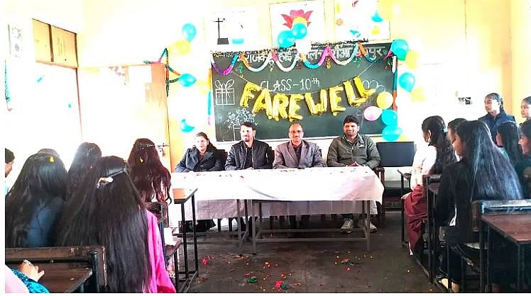 इंटरव्यू: मस्जिदों में नमाज़ की समय-सारणी देवनागरी में देखकर चिंतित हैं रामपुर स्थित सरकारी विद्यालय के शिक्षक मो. फ़ज़ल