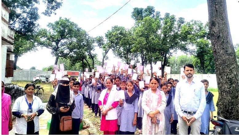 इंटरव्यू: मस्जिदों में नमाज़ की समय-सारणी देवनागरी में देखकर चिंतित हैं रामपुर स्थित सरकारी विद्यालय के शिक्षक मो. फ़ज़ल