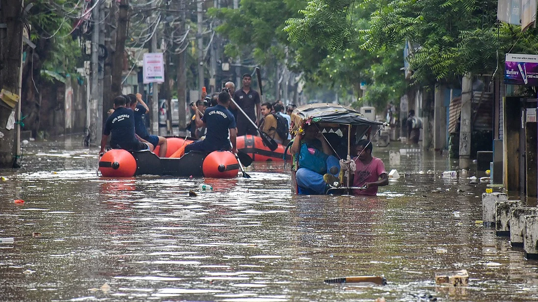 असम में बाढ़ से भयावह हालात, मृतकों की संख्या बढ़कर 87 हुई, 11.45 लाख से अधिक लोग प्रभावित