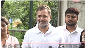 बड़ी खबर LIVE: राहुल गांधी की प्रेस कॉन्फ्रेंस, कहा- प्रदर्शनकारी छात्रों का उत्पीड़न हुआ, ये भारत के भविष्य के लिए लड़े