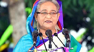 बांग्लादेश छोड़ने के बाद शेख हसीना का पहला लाइव संबोधन, कहा- छात्र आंदोलन राजनीतिक साजिश, स्वदेश लौटूंगी