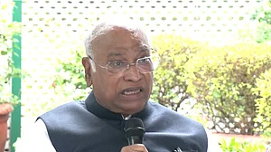 गृह मंत्री अमित शाह सदन में आएं, छात्रों पर कार्रवाई का दें जवाब, PM मोदी मांगें माफी, खड़गे ने सरकार को घेरा