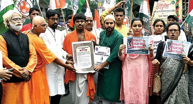 कुटिलताओं के प्रतिरोध का समय