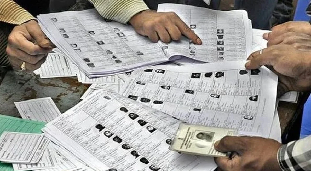 उत्तराखंड: SIR प्रक्रिया सवालों के घेरे में, 45 सीटों पर हटाए गए वोटरों की संख्या 2022 की जीत के अंतर से ज़्यादा