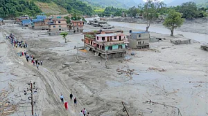 हिमालय की चेतावनी: पिघलती बर्फ, प्रदूषित झीलें, समय रहते इस क्रंदन को सुनना होगा