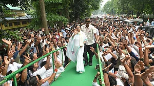 कोलकाता में ममता बनर्जी के खिलाफ FIR दर्ज, TMC छात्र परिषद के कार्यक्रम को लेकर आदेश के उल्लंघन का आरोप