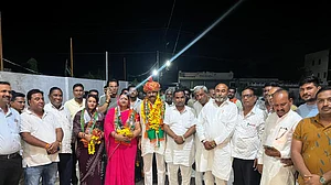 BJP के गढ़ में कांग्रेस का मास्टर स्ट्रोक, भवानीमंडी में पूर्व पालिका अध्यक्ष रामलाल गुर्जर ने परिवार संग थामा हाथ