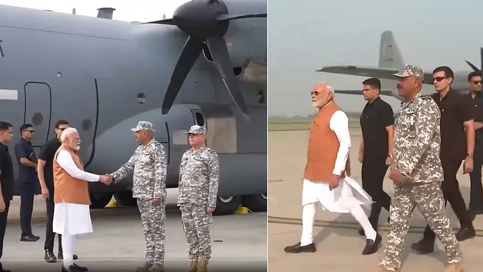 ऑपरेशन सिंदूर के बाद प्रधानमंत्री मोदी ने जब आदमपुर एयरबेस का दौरा किया था तो एयर मार्शल जीतेंद्र मिश्रा ने उनका स्वागत किया था। (फोटो सौजन्य - X/@AshwiniVaishnaw)