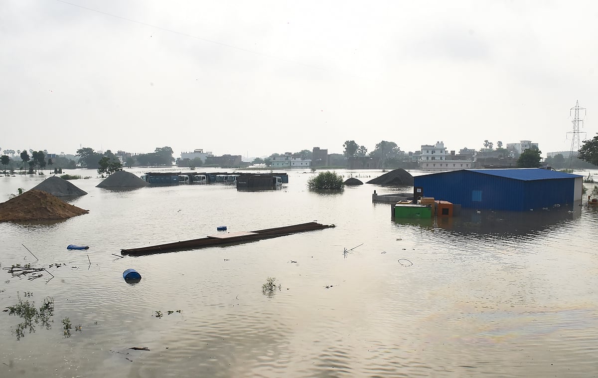 बिहार के कई जिलों में नदियां खतरे के निशान से ऊपर, बाढ़ का खतरा बढ़ा, प्रशासन ने जारी किया अलर्ट