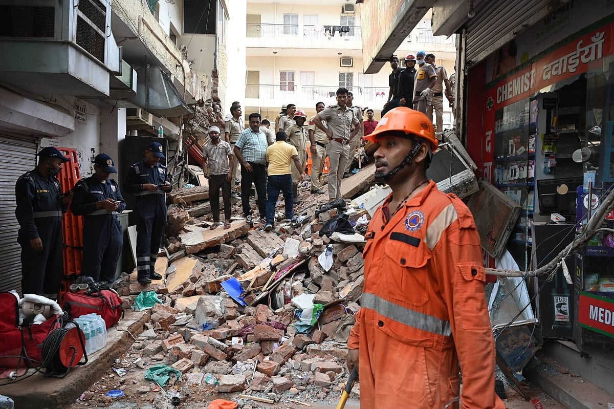 स्थानीय लोगों ने कहा कि इलाके में रहने वाले अधिकतर छात्र केरलम, हरियाणा और उत्तर प्रदेश से हैं और पास में स्थित कॉलेजों में पढ़ते हैं।