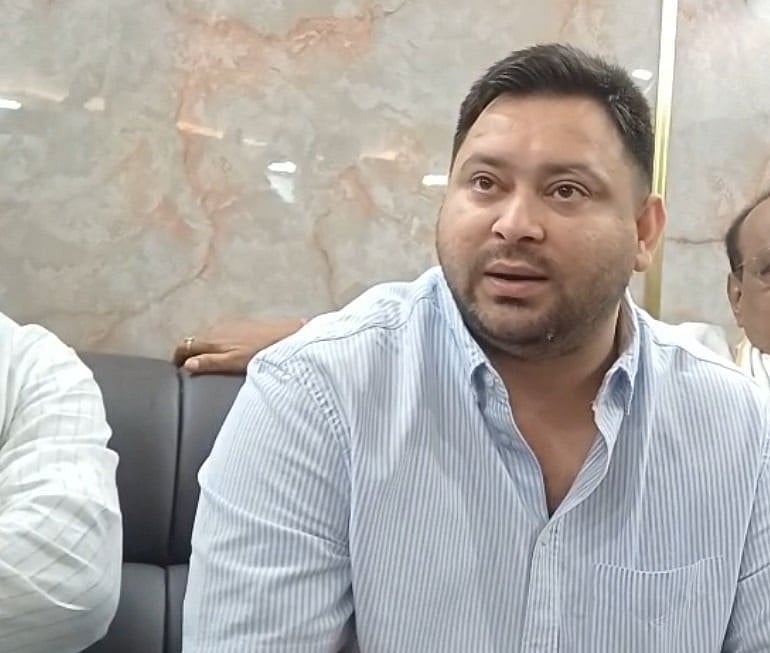 बड़ी खबर LIVE: बिहार की बाढ़ को राष्ट्रीय आपदा घोषित करने की मांग, तेजस्वी यादव ने पीएम मोदी को लिखा पत्र