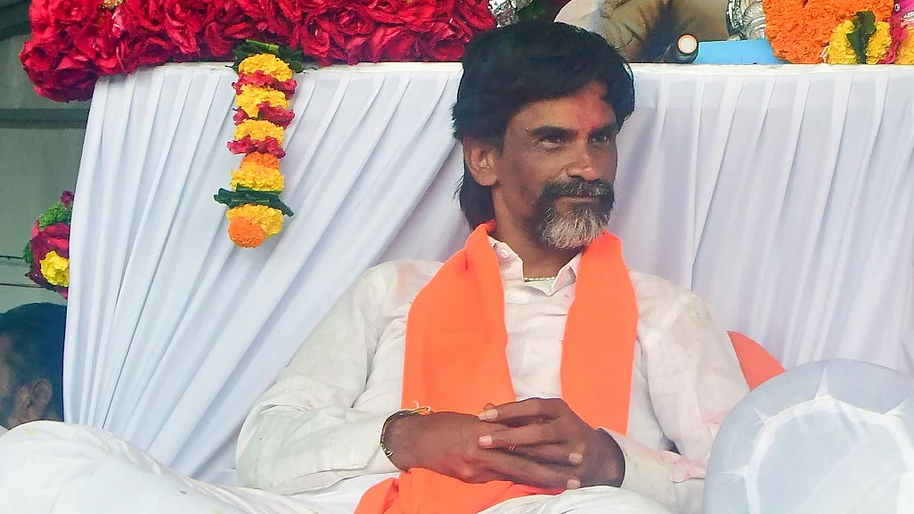 मराठा आरक्षणः अनशन पर बैठे जरांगे से अब नहीं मिलेगा कोई सरकारी प्रतिनिधिमंडल, फडणवीस के मंत्री ने किया ऐलान
